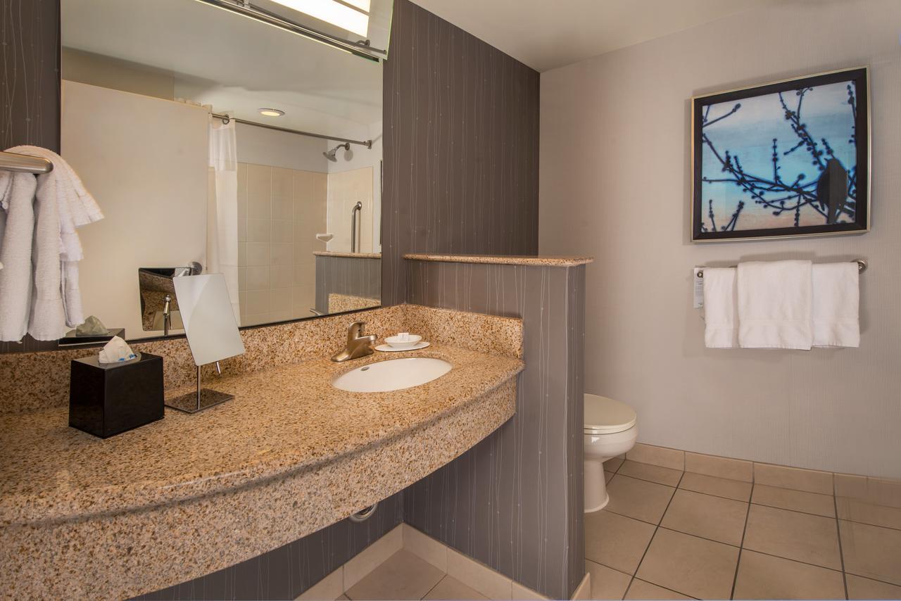 Courtyard By Marriott Washingtonian Center 3*
